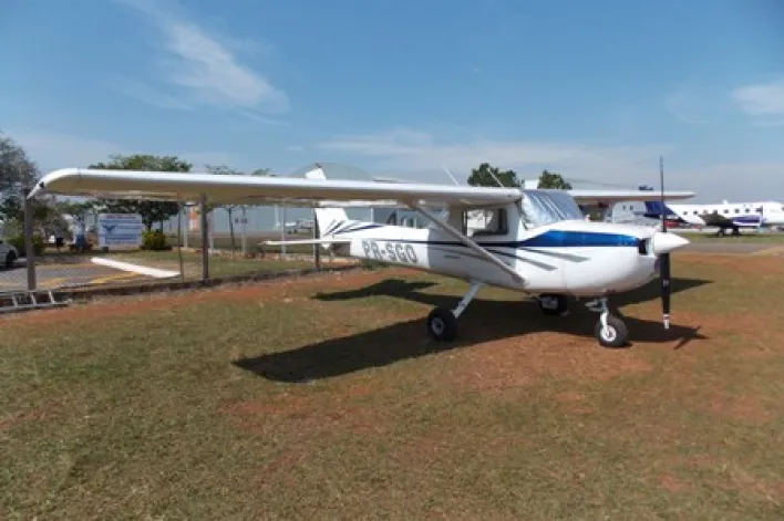 Avião Avião